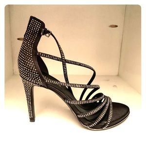 Kenneth Cole black strapped sandals